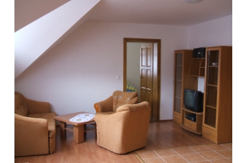 Słowacja Privát Orawski Biały Potok / Oravský Biely Potok, Zewnątrz